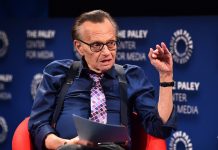 Covid-19: Morreu o apresentador Larry King