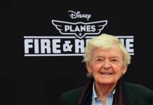 Morreu o actor norte-americano Hal Holbrook, “Garganta Funda” em “Os Homens do Presidente”